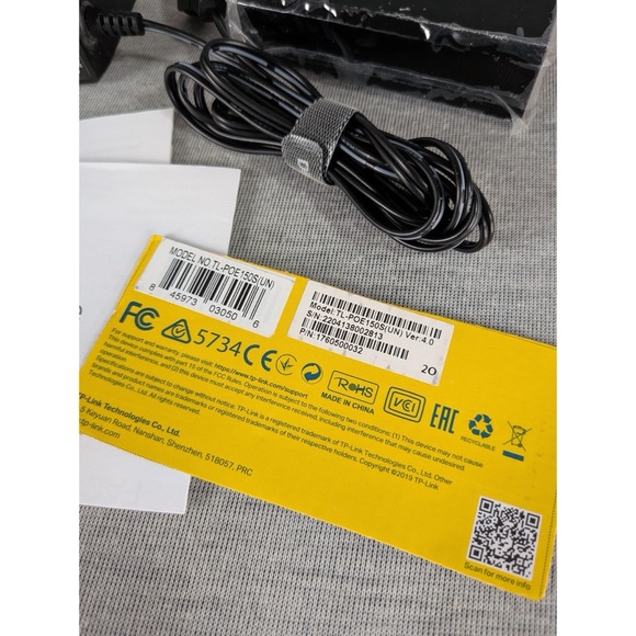 TP-Link TL-PoE150S Gigabit PoE Injector Adapter - Picture 12 of 12